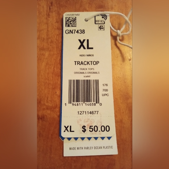 New red xl kids Adidas track jacket - Picture 2 of 2